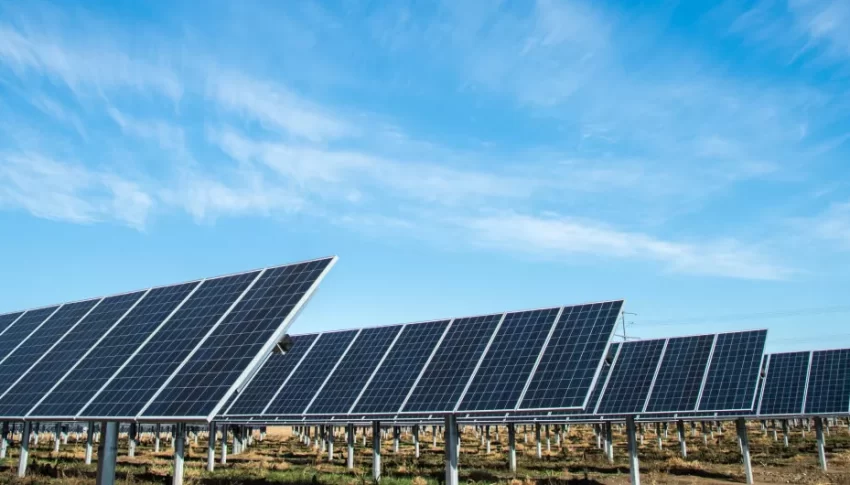 Qué factores han provocado el declive de la energía solar en España