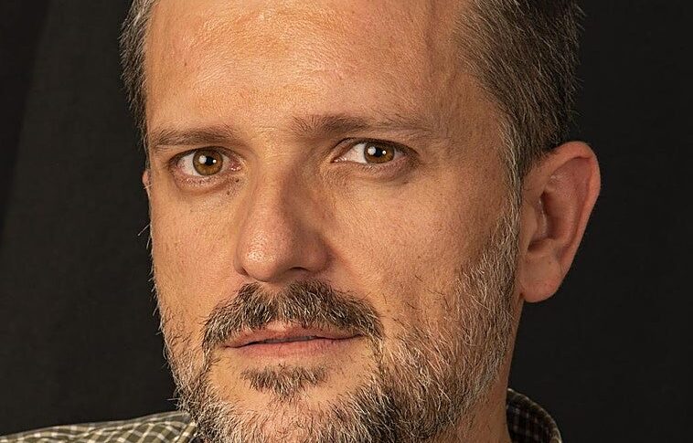 Pablo Amador: «Cezanne o Monet probablemente emplearon la grana cochinilla producida en las islas»